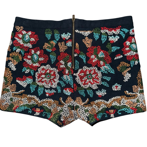 Women's Chan Luu Shorts Size S Black Multi-color Floral Embroidered designer - Picture 2 of 8